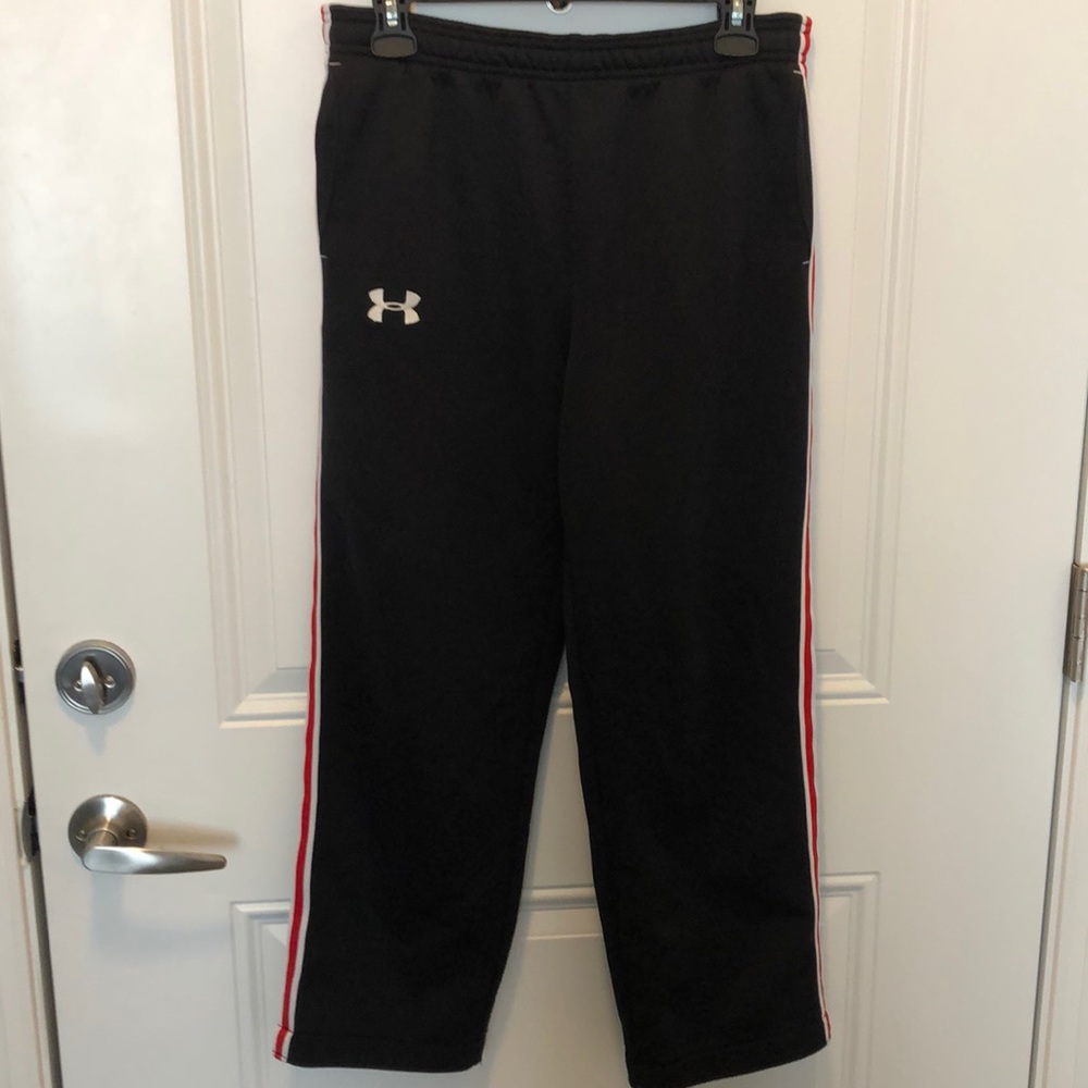 Under Armour pants w/ pockets. Like new condition.